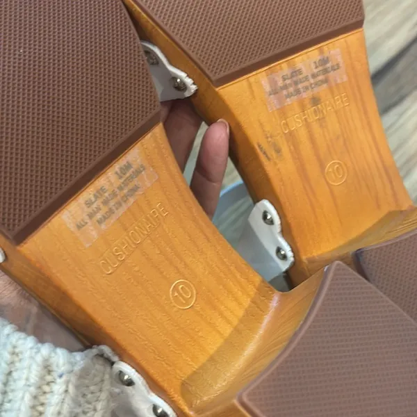 Cushionaire Sandals - Image 5