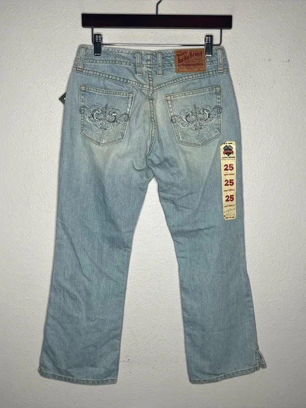 NEW Lucky Brand Embroidered Pockets Low Rise Fleur Wonder Crop Capri Pants - Image 2
