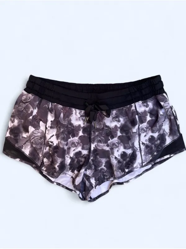 Lululemon Hotty Hot Short Running Gym Yoga Pilates Outdoor Black White Print 10 - Image 4