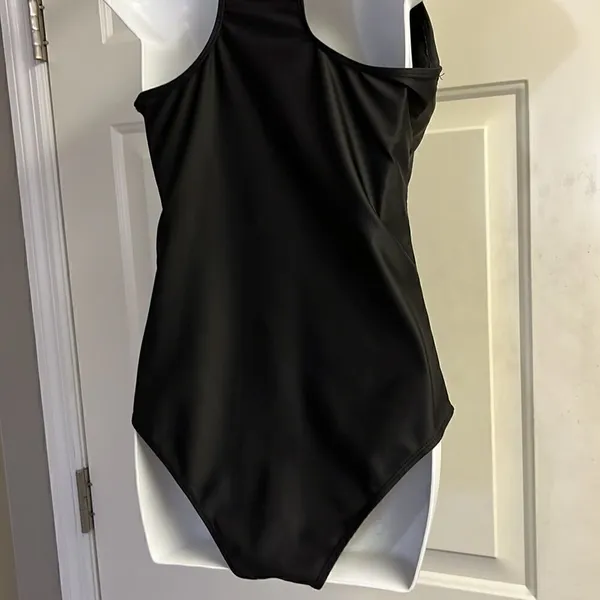SHEIN Black One Piece Plunging Neckline with Tie and Razorback Swimsuit- Large - Image 10