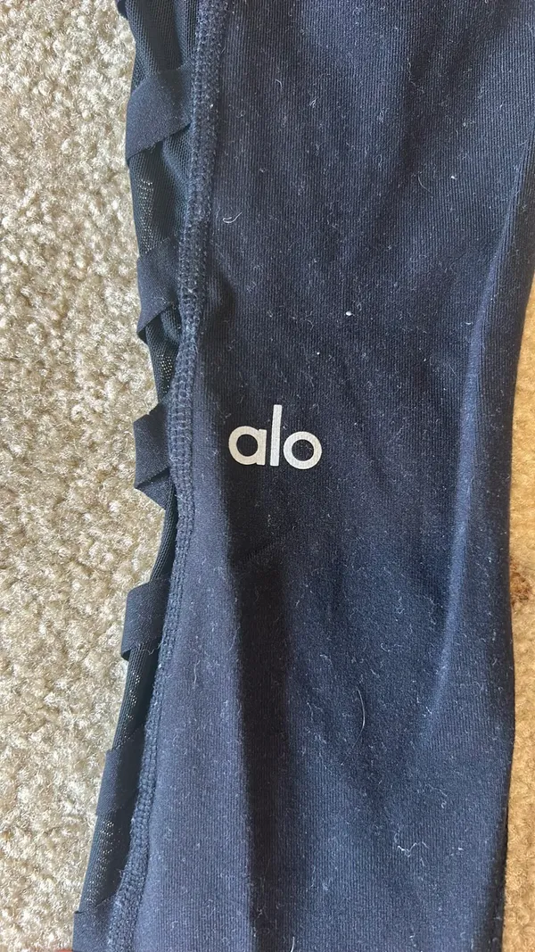 Alo capri leggings - Image 3