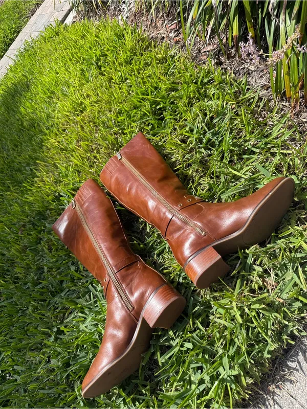 Michael Kors Heather Boots Women’s Brown Leather Knee High Riding Logo Strap - Image 6