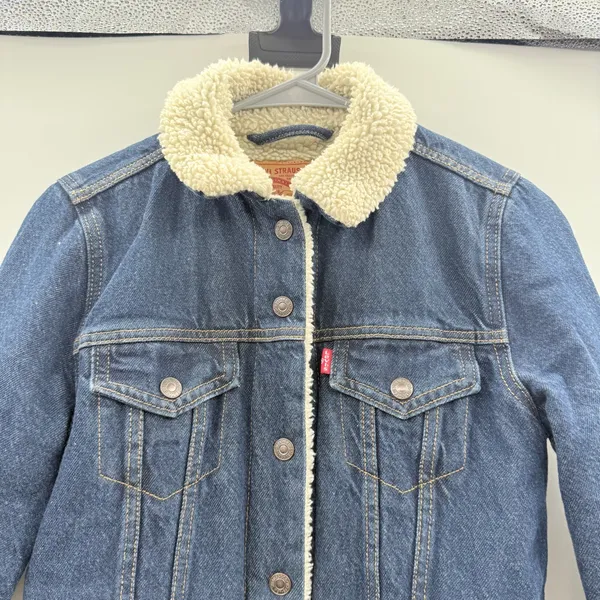 Levi’s Sherpa Trucker‎ Jacket Women’s Size XS Type III Denim Lined Classic Fit - Image 2