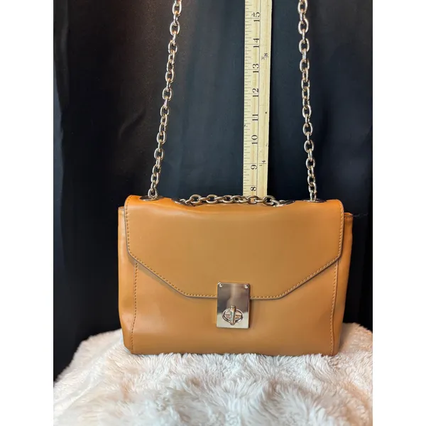 BCBGMAXAZRIA Tan Camel Leather Shoulder Bag Chain Strap Turn Lock Crossbody - Image 2