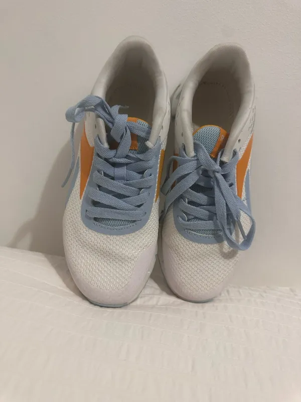 Reebok women’s White/Blue/Orange Mesh Low Top Sneakers US 6 FY9911 - Image 2