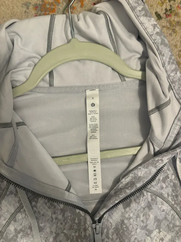 Lululemon Jacket Full-Zip - Image 2