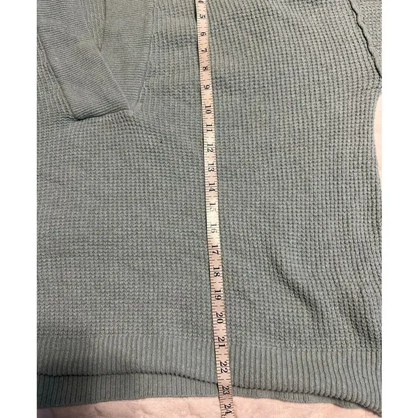Aerie V-Neck Waffle Knit Oversized Sweater Women's Size Medium Drop Shoulder - Image 5