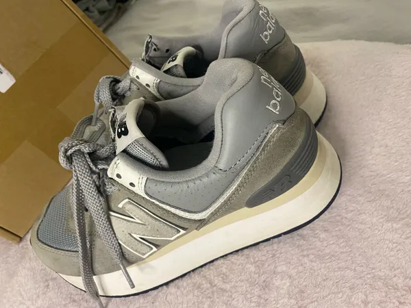 Used New Balance 574 Classic Women Size 7.5 - Image 4