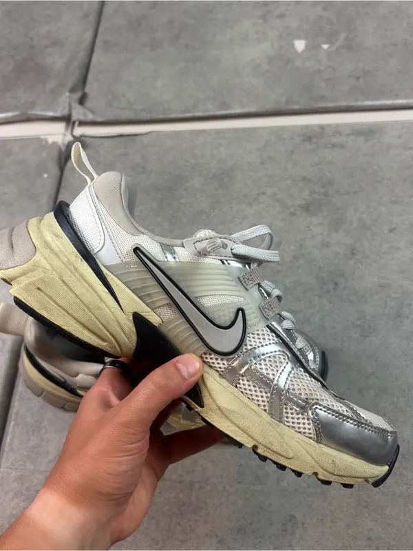 Nike V2K Run Summit White Metallic Silver FD0736-100 Women's Size 8.5 Mens 7 - Image 15