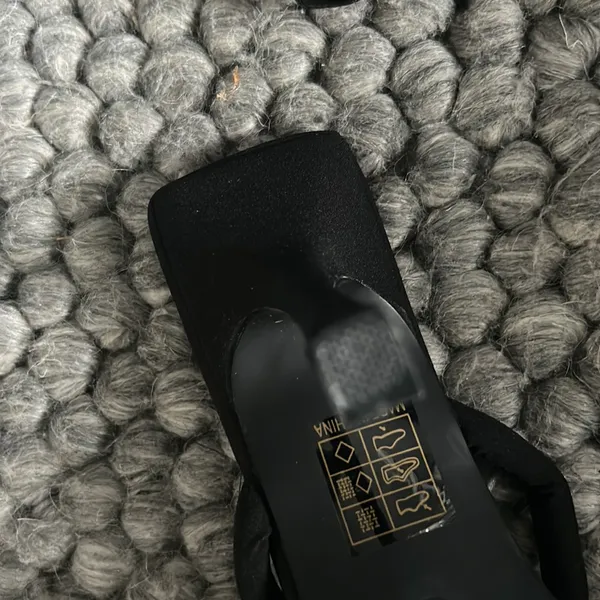 Public Desire‎ Plush Strap Square Toed Heels Black Size 5 - Image 5