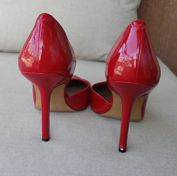 BCBGMAXAZRIA BCBG Paris Statement Heels, Size 8.5 - Image 8