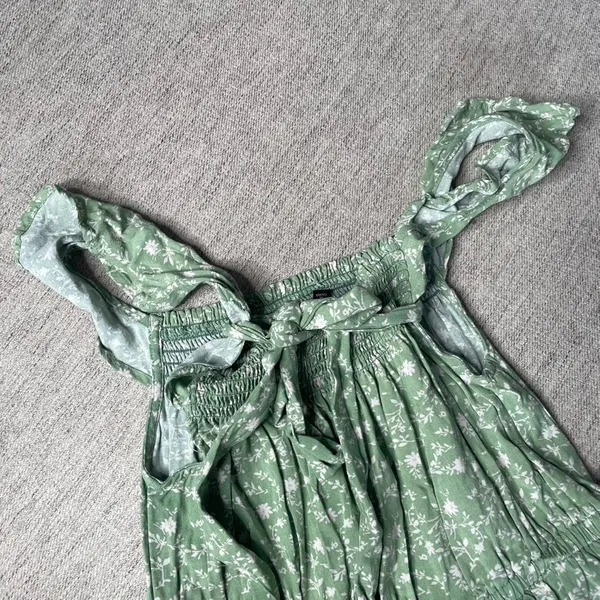 Bobeau Green Floral Smocked Tiered Maxi Dress Ruffle Sleeve XS - Image 3