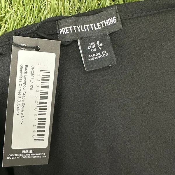 Pretty Little Thing Women's Size 4 Black Ribbed Shape‎ Scoop Neck Crop Top NWT - Image 5