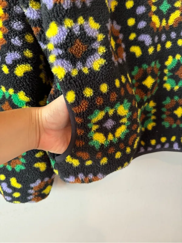 Urban Outfitters BDG Women’s Yosemite Granny Square Pattern Fleece Size Small - Image 3