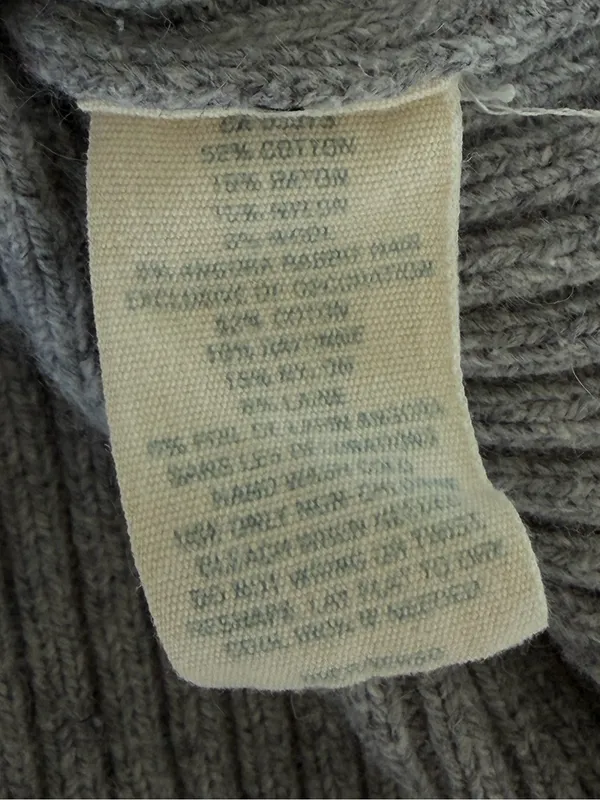 American Eagle Outfitters Y2K Grey Cable Knit V-Neck Sweater Womens Medium - Image 7