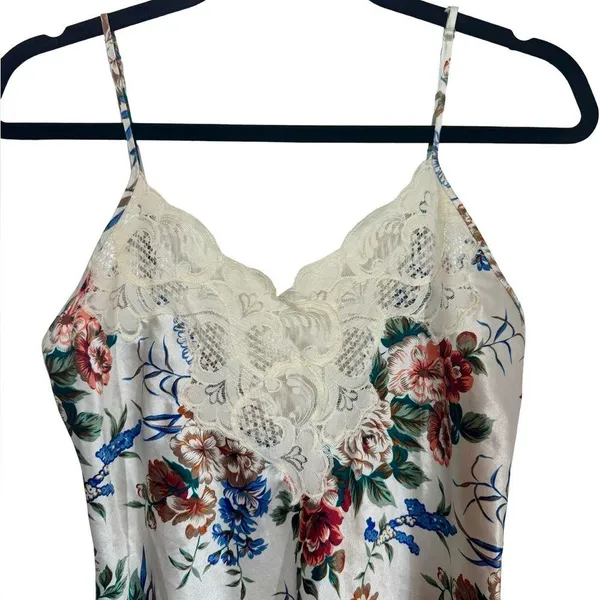 Victoria’s Secret Vintage Y2K 90s Floral Lace Mini Slip Dress Lingerie Gold Tag - Image 7