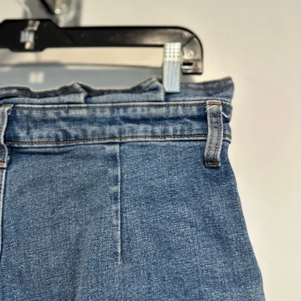Abercrombie & Fitch Sz:32/14 Mall Brand high waited denim shorts ruffled waist. - Image 12