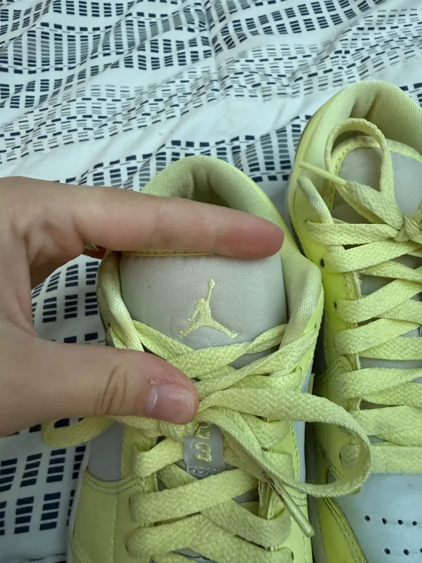 Nike Air Jordan - Image 3