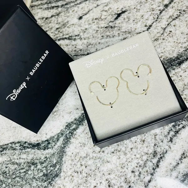 Disney x BaubleBar Mickey Mouse Outline Wire Hoop Earrings Gold NWT - Image 3