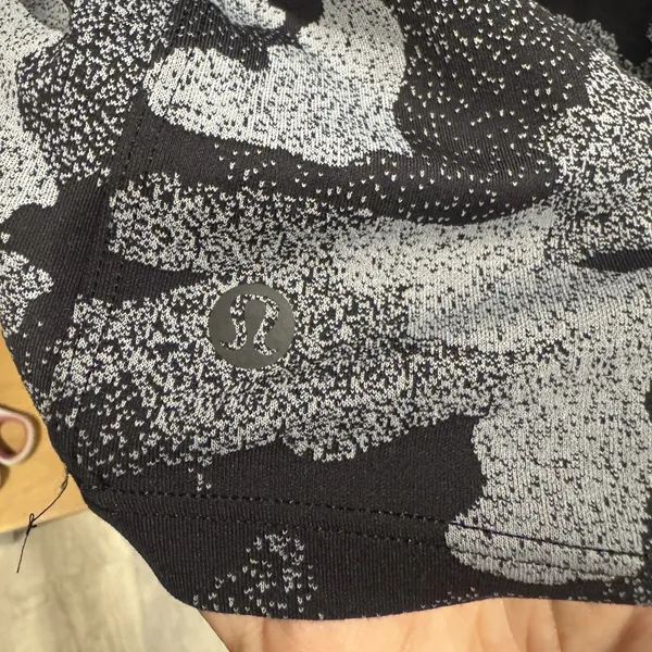Lululemon All Yours Short Sleeve Training Tee Speckled Camo Womens Size 8/10 - Image 5