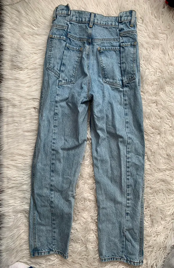 Jeans - Image 2