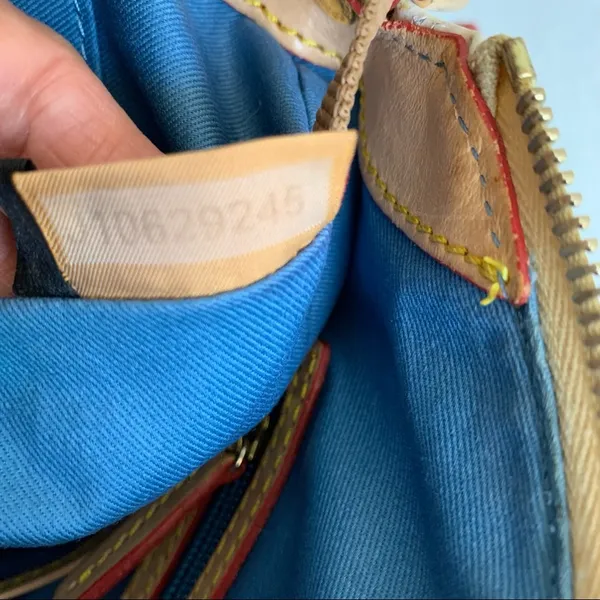 Dooney Bourke handbag - Image 14