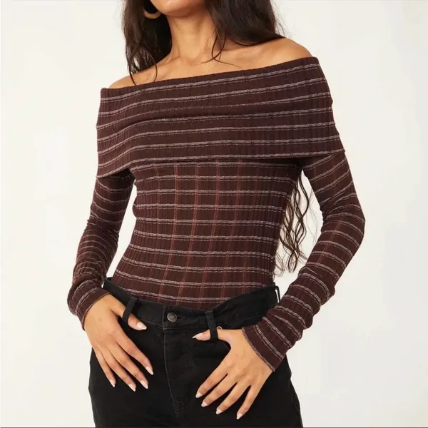 Free people brown snow bunny off the shoulder top M - Image 4