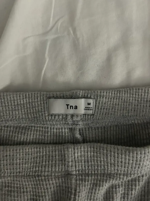 Aritzia TNA Shorts - Image 5