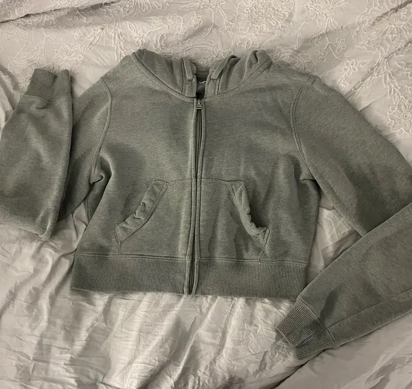 Hollister Cropped Hoodie Zip-Up - Image 2
