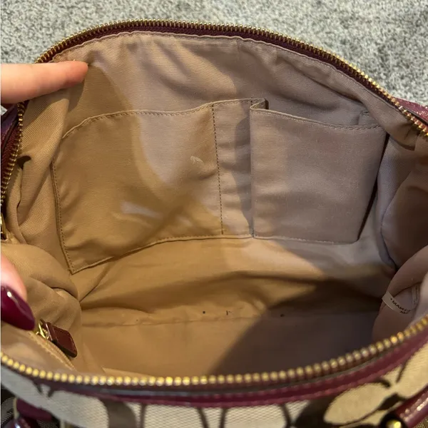 Coach Signature Stripe Purse - Image 9