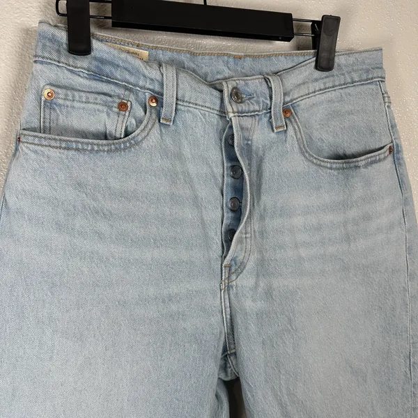 Levis 501 Jeans Womens 29x32 Premium Denim High Rise Button Fly Blue Light Wash - Image 3
