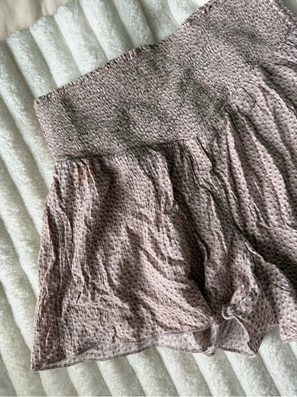 aerie Mauve Textured Ruffle Shorts - Image 2