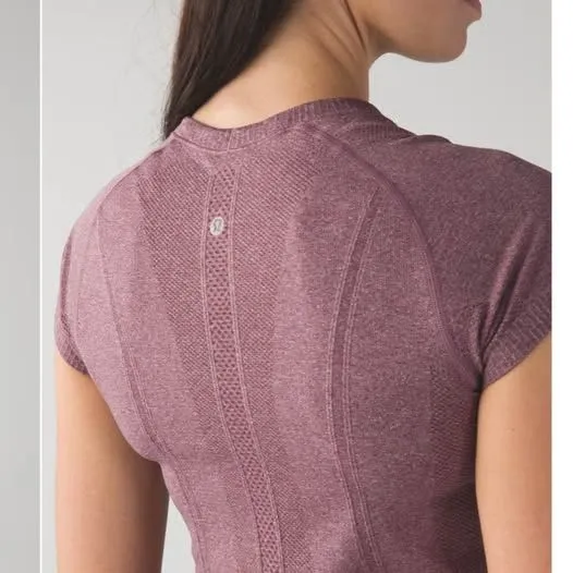 Lululemon Swiftly Tech Short Sleeve Shirt Size 8 - Image 3