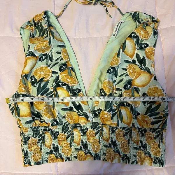 Abercrombie & Fitch Linen Blend Lemon V Neck Cropped Tank Top - Image 3