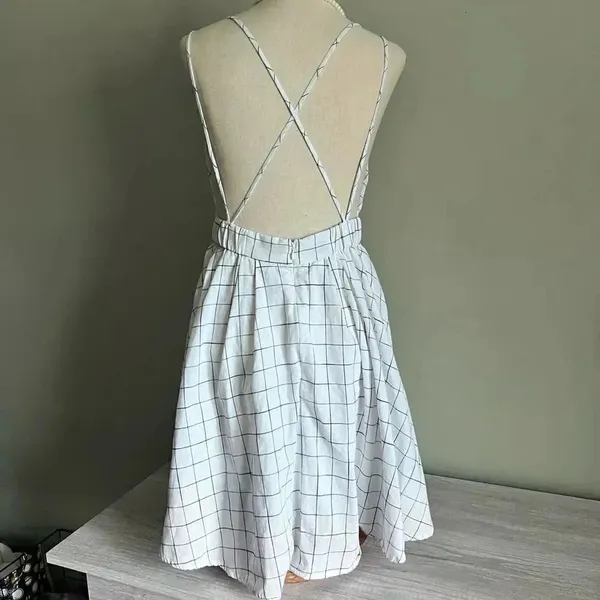 HYFVE Fit & Flare Dress Size Medium - Image 3