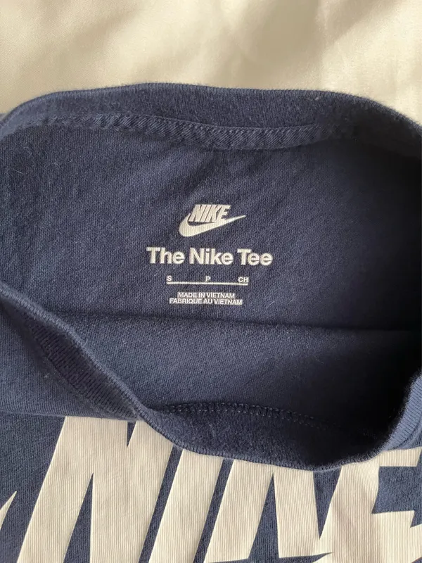 Nike Shirt - Image 3
