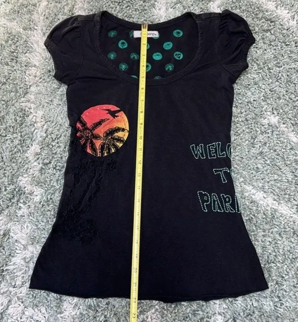 Vintage 2002 Y2K Billabong 🏝️”welcome to paradise” cross-stitch palm cutout tee - Image 3