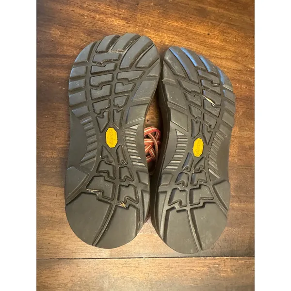 Chacos women's Zx/s classic red sandals size 7 - Image 4