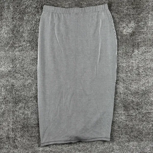 Urban Outfitters Romantics Long Skirt Women's Medium - Image 4