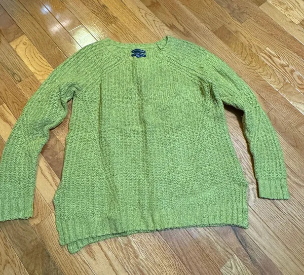 American Eagle Outfitters Sweater - Image 2