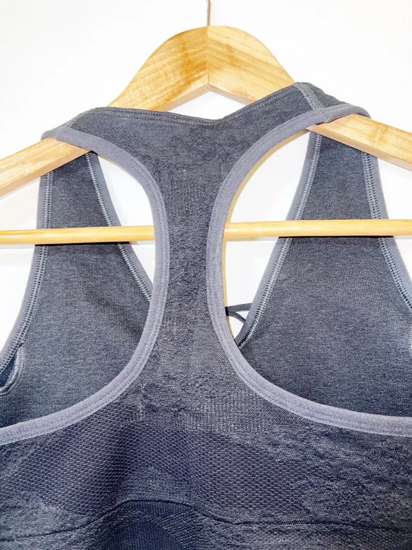 Gymshark adapt black/onyx gray camo lace up front seamless racerback sports bra - Image 11