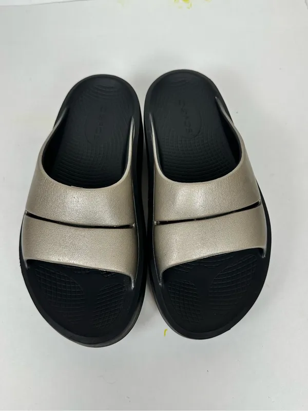 OOFOS OOmega OOahh Luxe Womens Size 8.0 Latte Platform Recovery Slide Sandals - Image 4