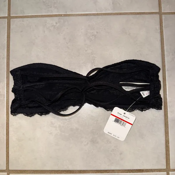 NWT $20 Free People Black Essential Lace Side-Boning Pullover Bandeau XS - Image 6