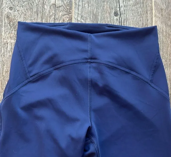 Lululemon Instill Leggings size 8 - Image 4