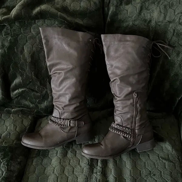 XOXO Mallory Riding Boots Size 9.5M - Image 2