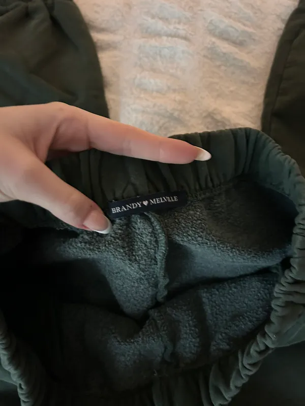 Brandy Melville Sweatpants - Image 3