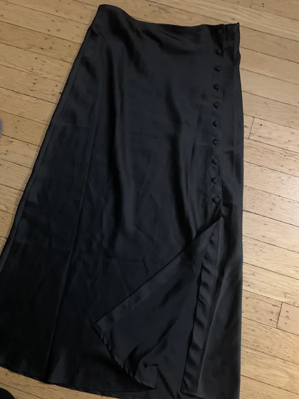 Forever 21 Black Maxi Skirt from - Image 3