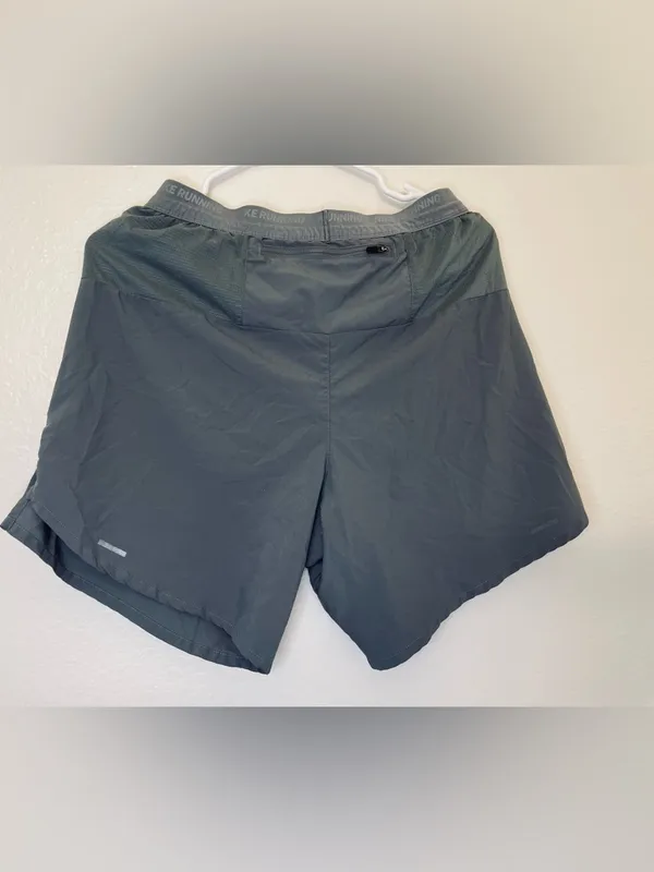 Nike Women’s Dri Fit Stride Running Grey Shorts Size M‎ - Image 4