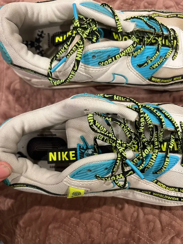 Nike Kids White Turquoise Sneakers with Neon Yellow Highlights - Image 4