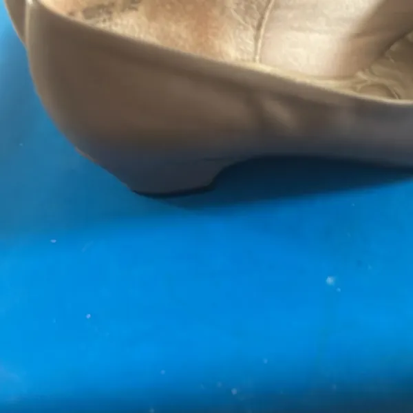 Hush Puppies Tan low heel pumps 6 - Image 4